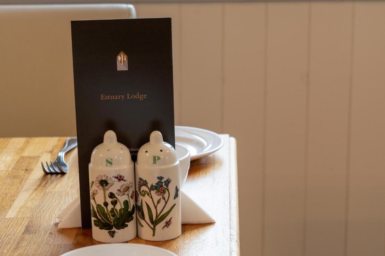 Estuary Lodge Motel B&B Talsarnau Εξωτερικό φωτογραφία